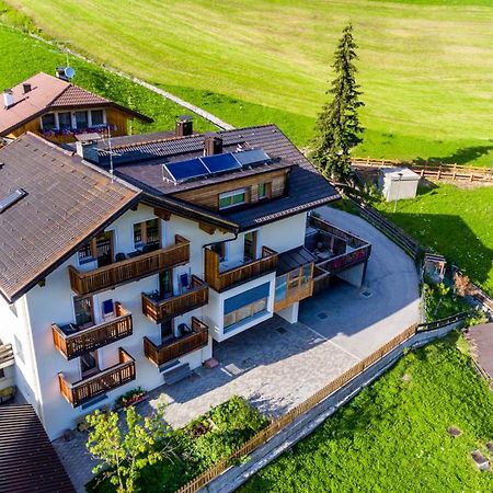 Villa Hilde Сан-Кассиано Экстерьер фото